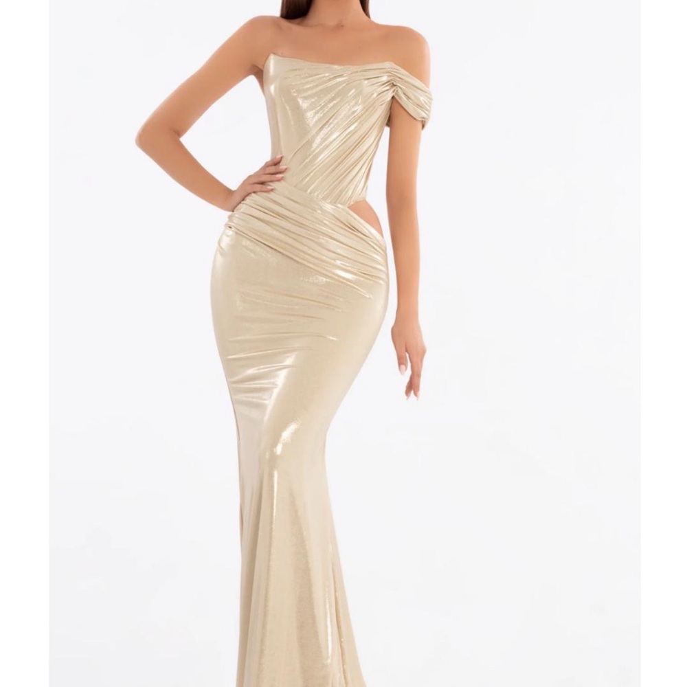 Glamorous One-Shoulder Gold Dress